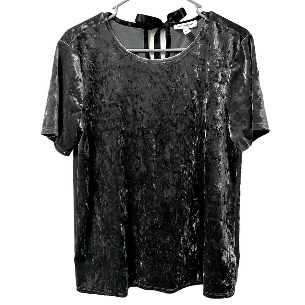 BeachLunchLounge Short Sleeve Crushed Velvet Top Keyhole Ribbon Closure Small
